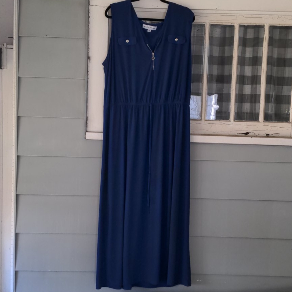 Blue maxi dress (it was my favorite!)